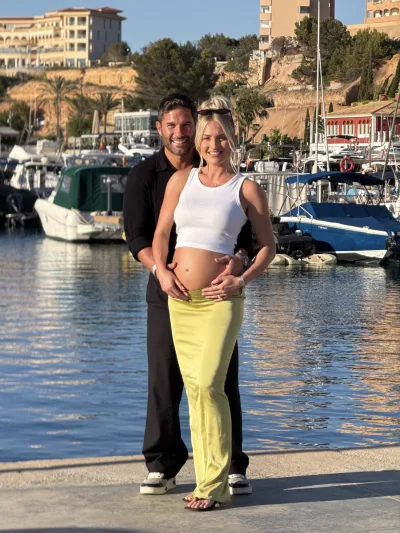 PHA DUNCAN KATYA couple Maternity 2026 Models Manchester 2026 3