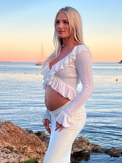 PHA DUNCAN KATYA couple Maternity 2026 Models Manchester 2026 7