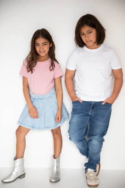 PHA Clara Miles Siblings Family Model Manchester Junior 2026 10