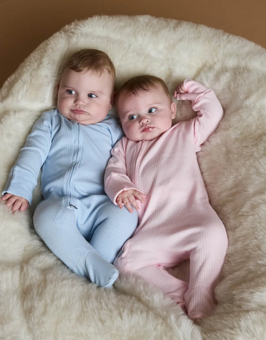 Twins7