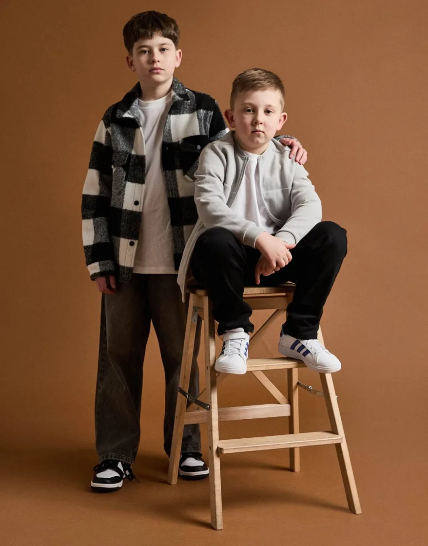 Hughes PHA Models Manchester Siblings Juniors 2