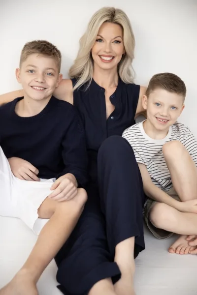 PHA family Manchester Model White 2