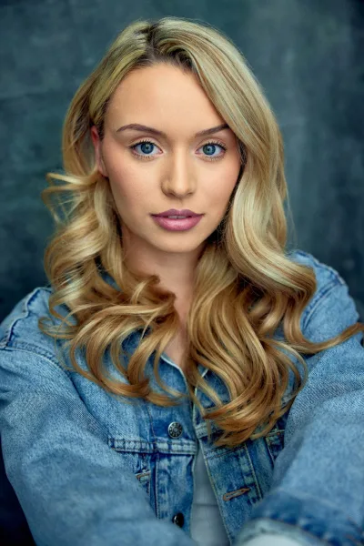 PHA Alice Manchester Female Model 27