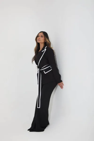 Ayesha PHA Female Model Manchester 18