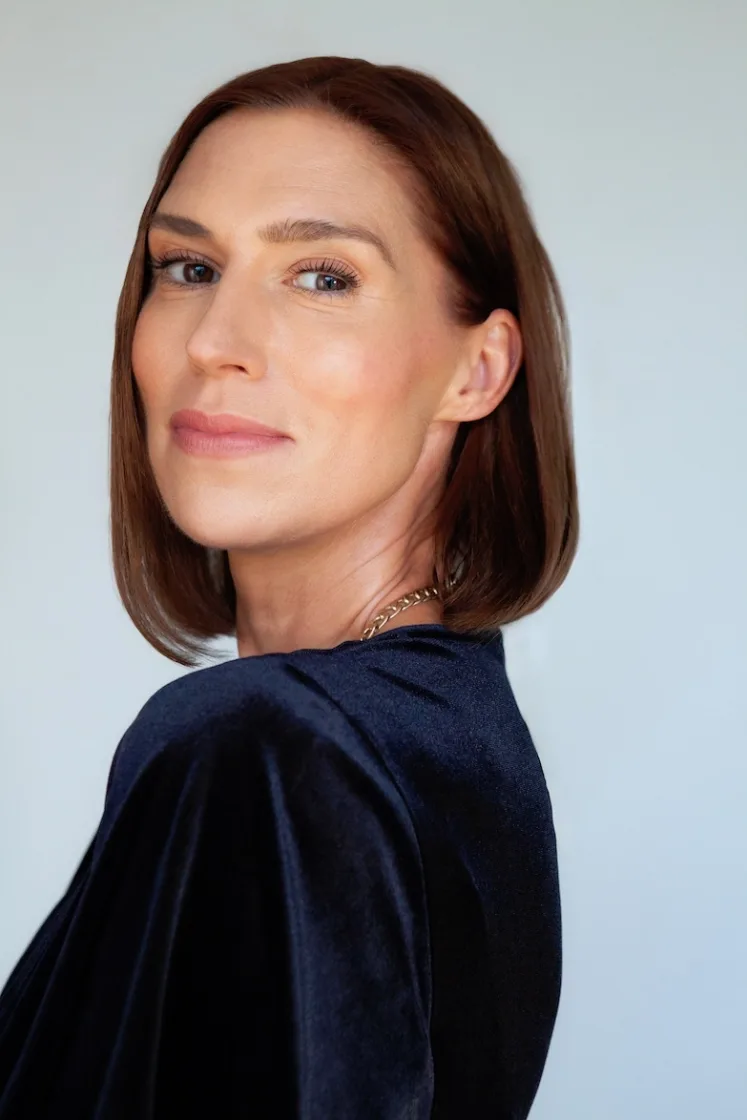 Caroline PHA Model Lifestyle Mature 20252