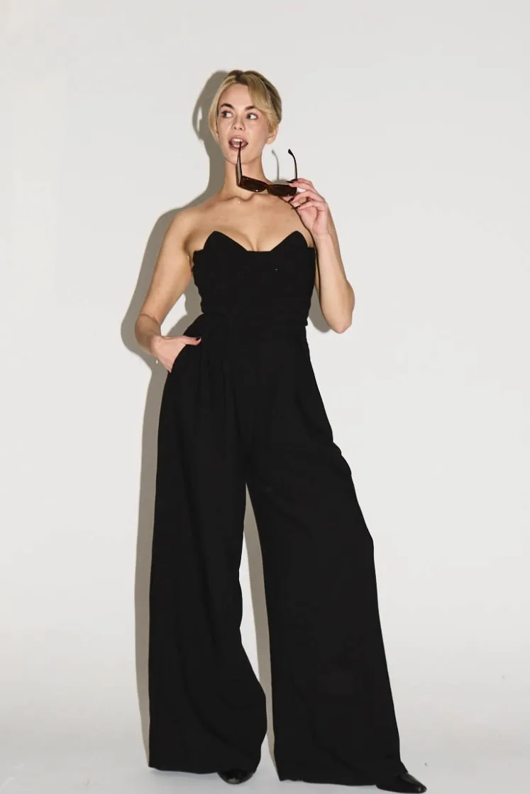 PHA Female Manchester Model Carys 33