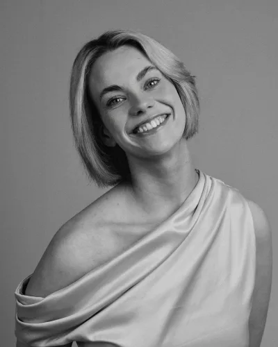 Carys PHA Manchester Model Presenter 70