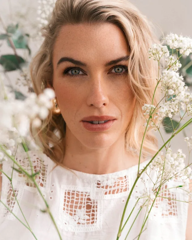 Elle W