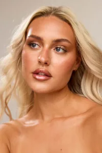 Grace Glennon Blonde Model Hair Beuaty Female Model Manchester PHA 5