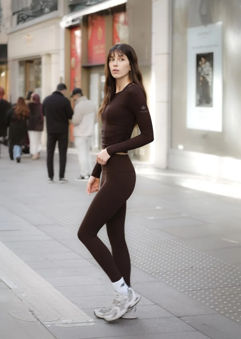 PHA Female Manchester Model Lauren S 31