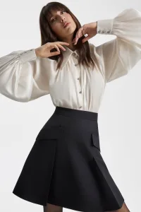 PHA Female Manchester Model Lauren S 2