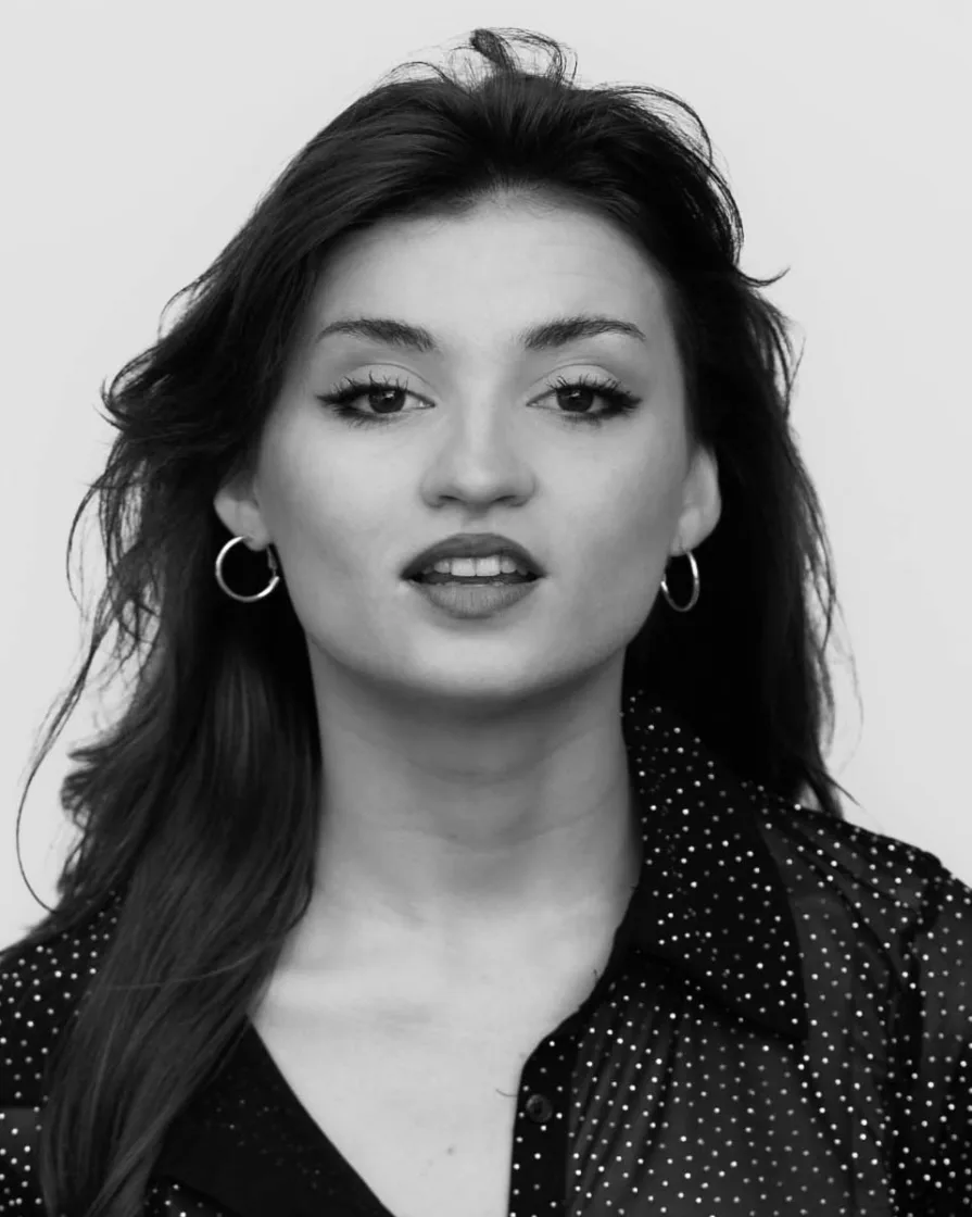 Molly PHA Female Model Manchester 3