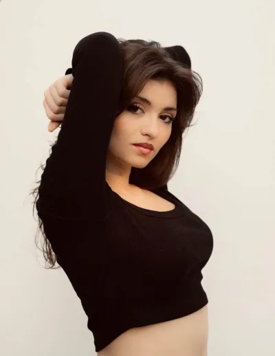 Molly PHA Female Model Manchester 6