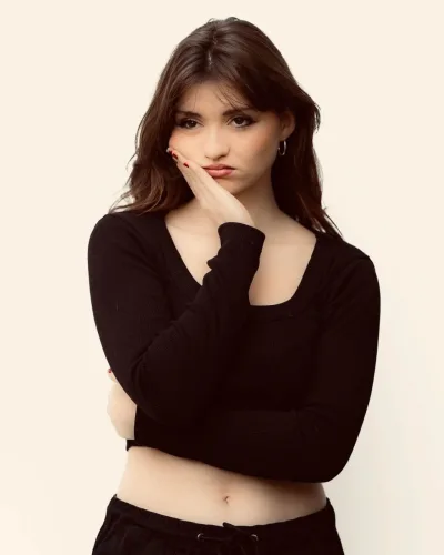 Molly PHA Female Model Manchester 8