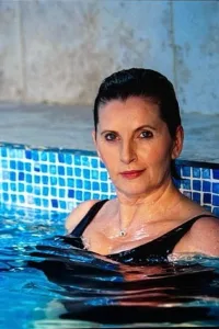 Sarah PHA Manchester Model Classic 24