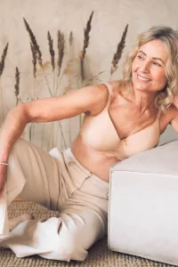Vanessa Classic female pha model lifestyle 2026 35