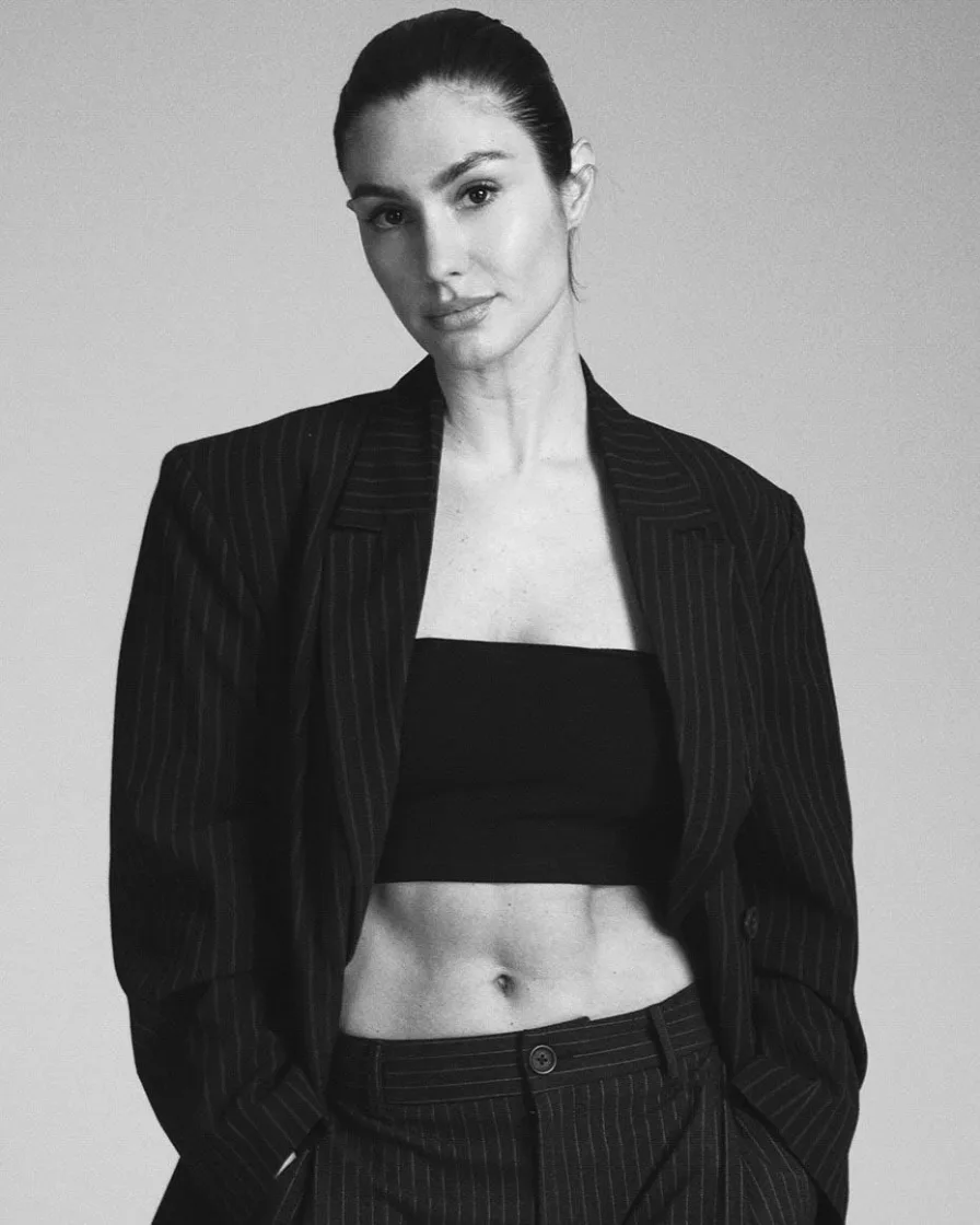 PHA Bethany Manchester Female Model 8