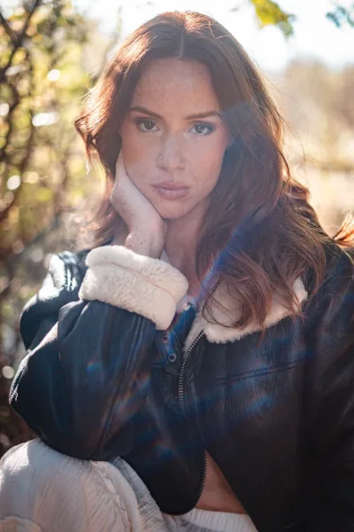 Miriam Spanish female pha model lifestyle 2026 14
