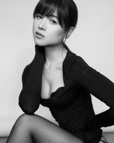 Shannon PHA Model Manchester female petite 2025 14