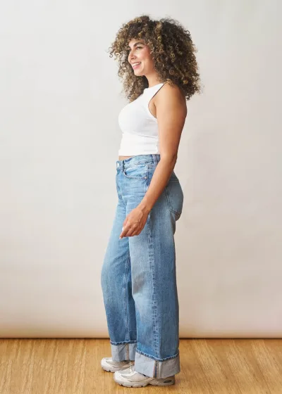 Tori Cross Female Model Commercial PHA 2