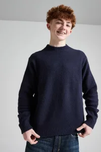 PHA male Manchester Model Asa Junior 2