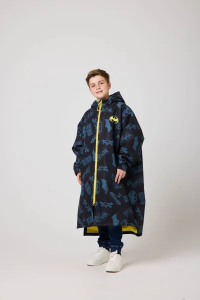 Batman changing robe teen 002