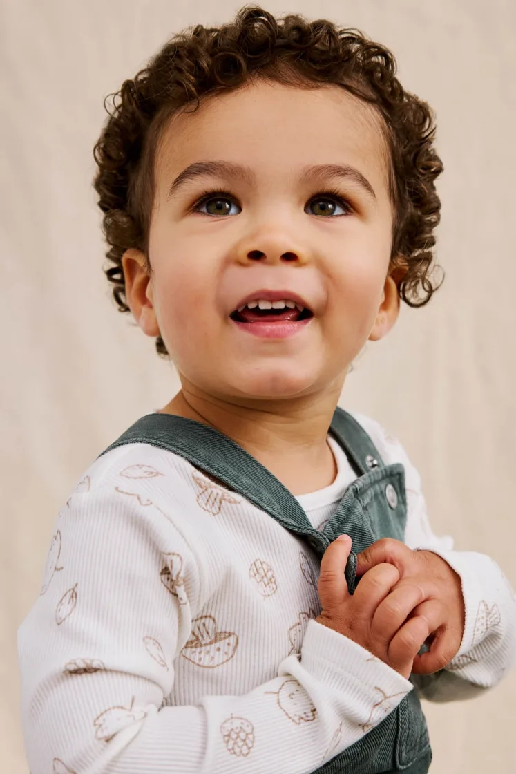 Hugo Begley junior boy sibling pha model 2026 5