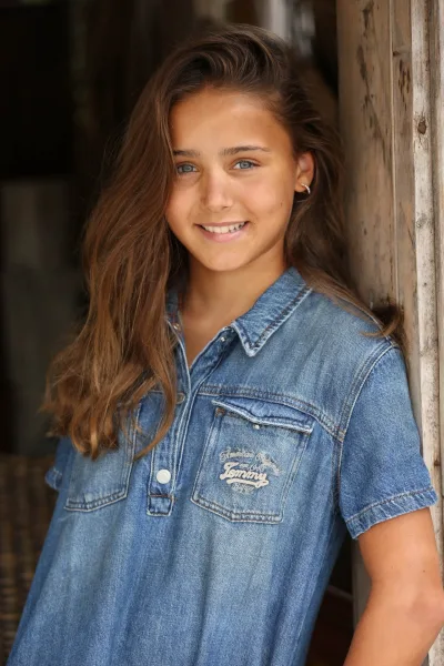Isabella PHA Manchester Model Kids 32