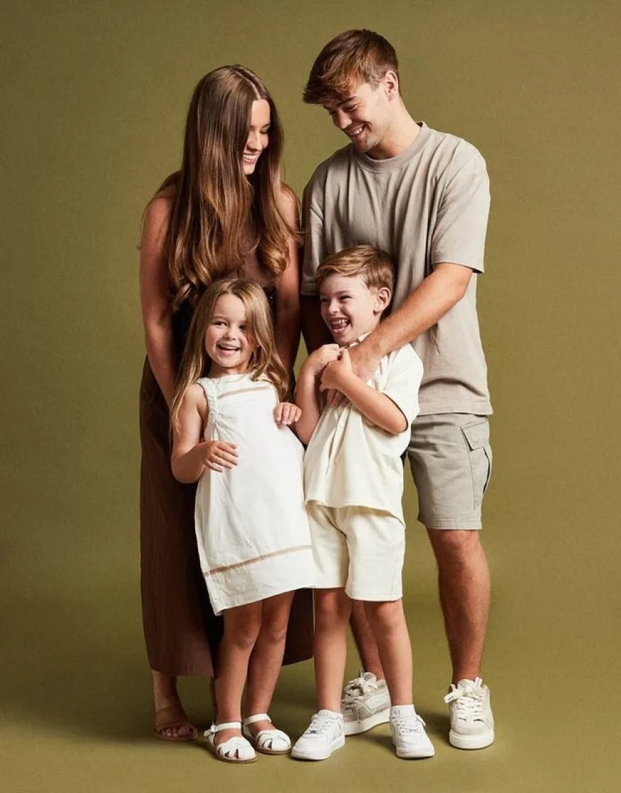 Maddison Hudson PHA Manchester Model Junior Siblings 4