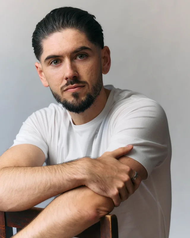 Elliot T