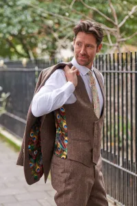 Tom PHA male Model Manchester Suits 2026 22