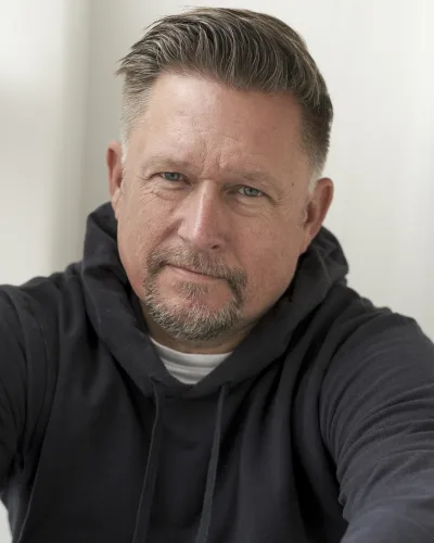 Richard Higginson Actor Icon Actors Management PHA Agency Manchester3
