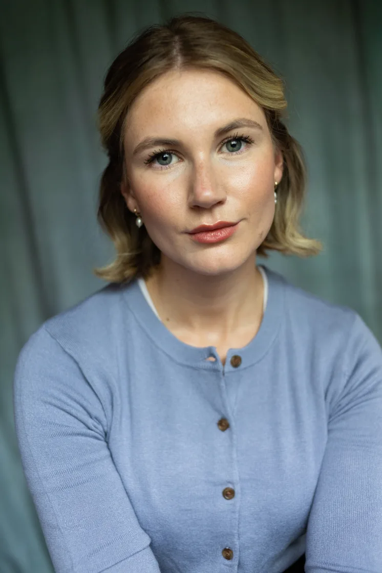 Amy Dewsnip actor icon Actors Management Manchester PHA Agency4