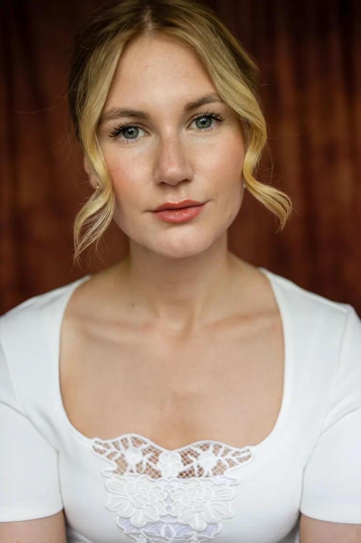 Amy Dewsnip actor icon Actors Management Manchester PHA Agency6