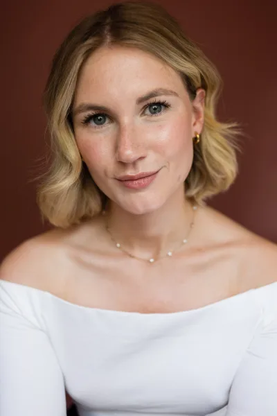 Amy Dewsnip actor icon Actors Management Manchester PHA Agency2