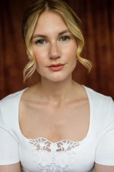 Amy Dewsnip actor icon Actors Management Manchester PHA Agency6