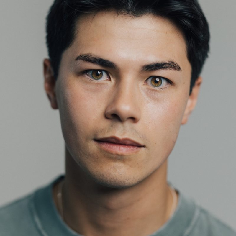 Actor Benjamin 60 Photos - Moonagedaydream.film