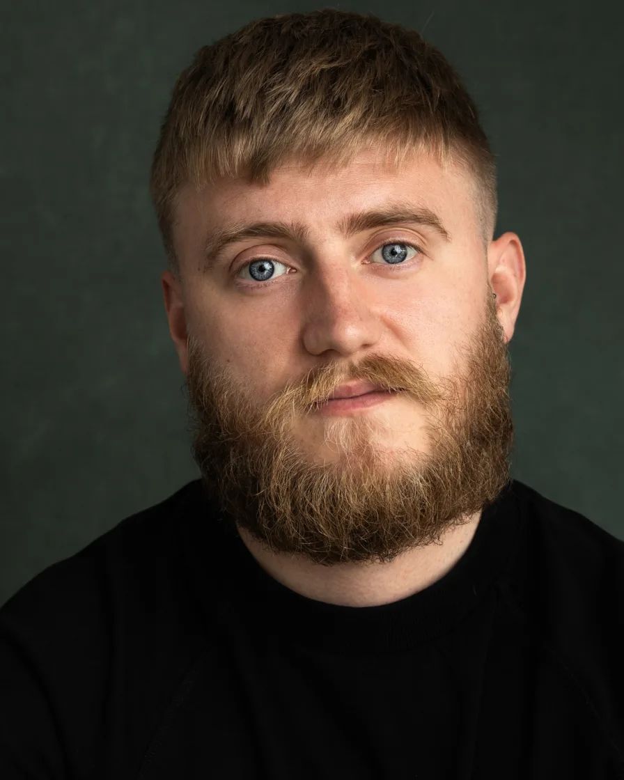 Ross Thompson Icon Actors Manchester PHA8