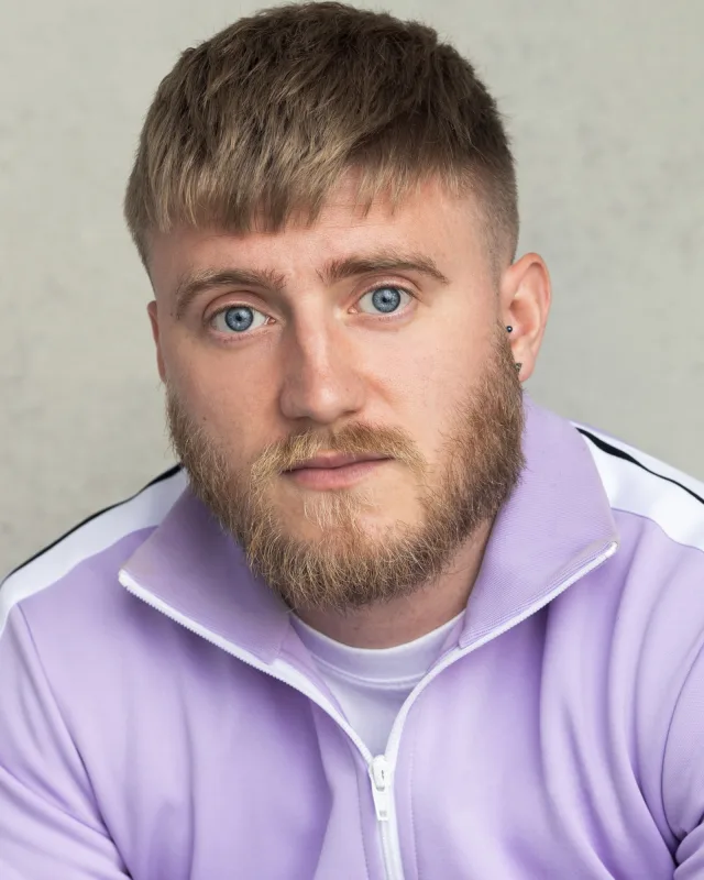 Ross Thompson
